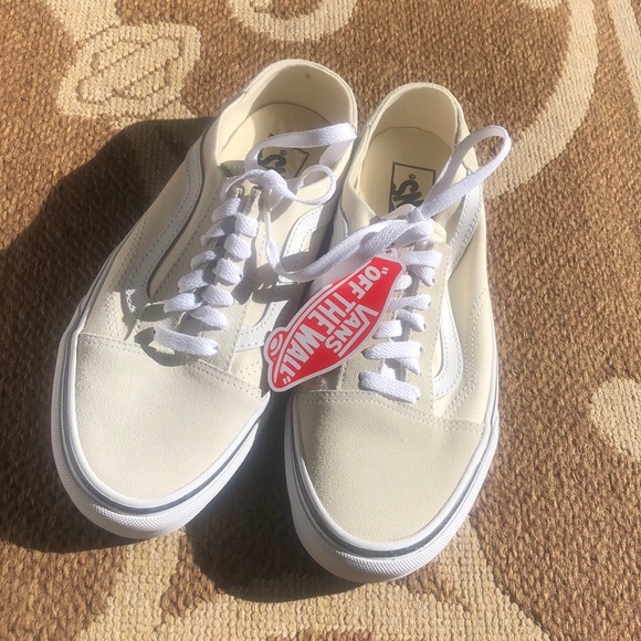 vans old skool mule on feet
